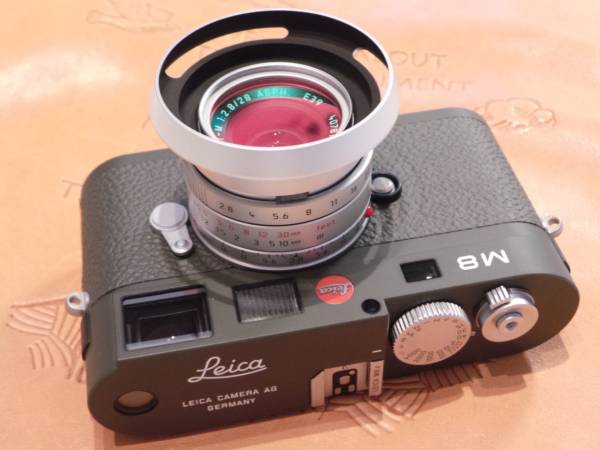 世界500セット特別限定Leica M8.2サファリ.jpg